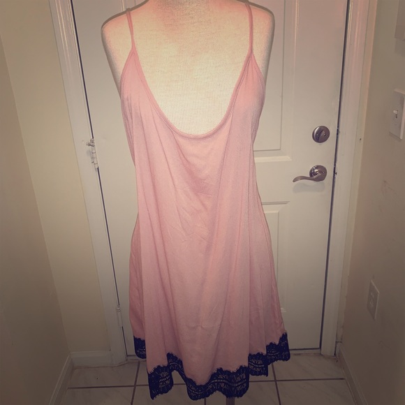 Spaghetti strap summer dress - Picture 1 of 2